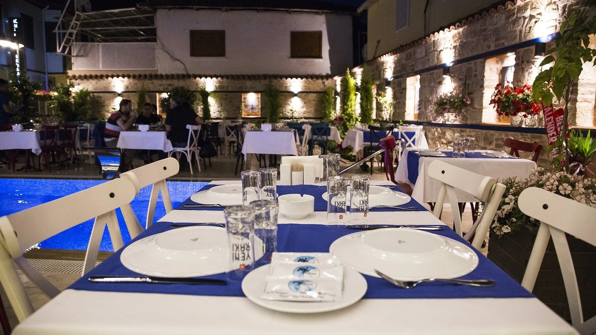 **  אנטליה Kervan Hotel טורקיה