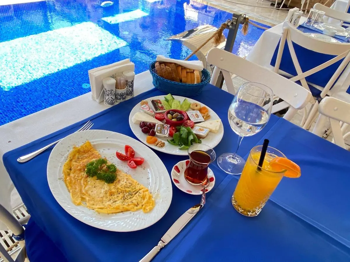**  Kervan Hotel アンタルヤ トルコ