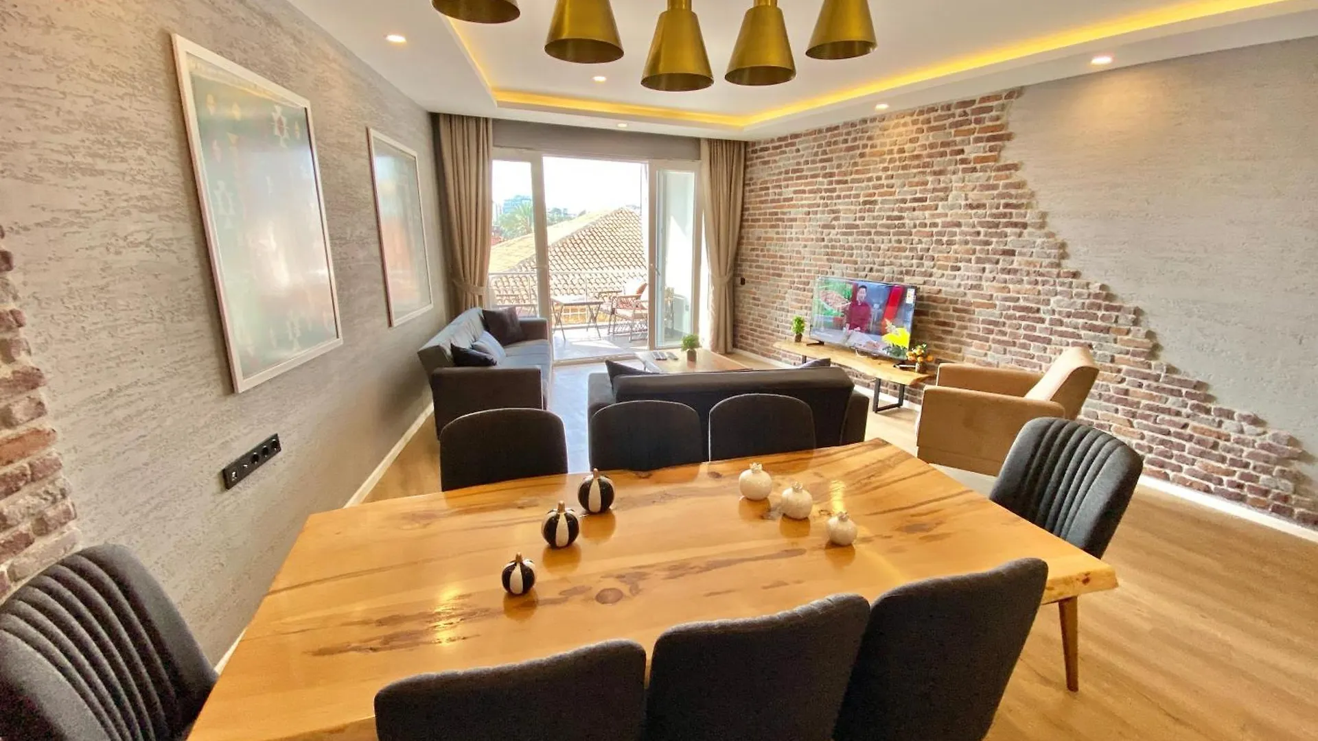 אנטליה Kervan Hotel