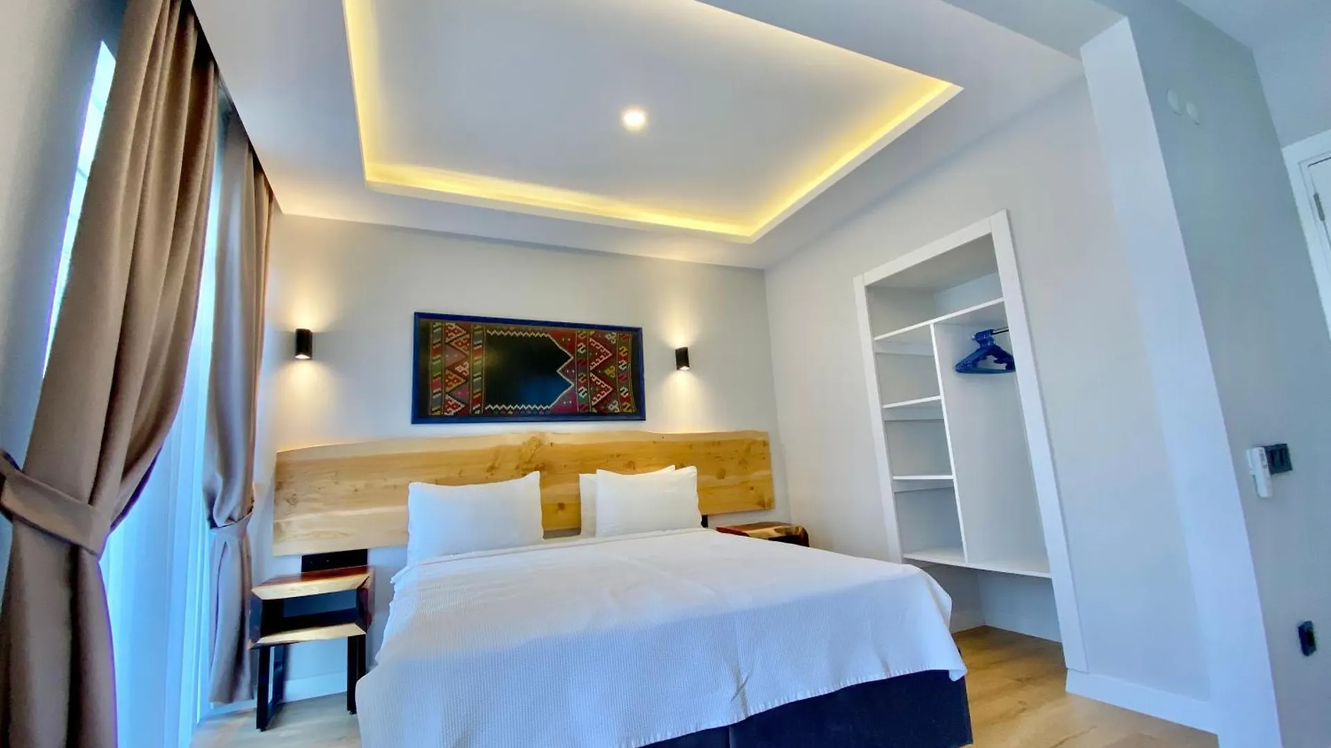 **  Kervan Hotel アンタルヤ トルコ